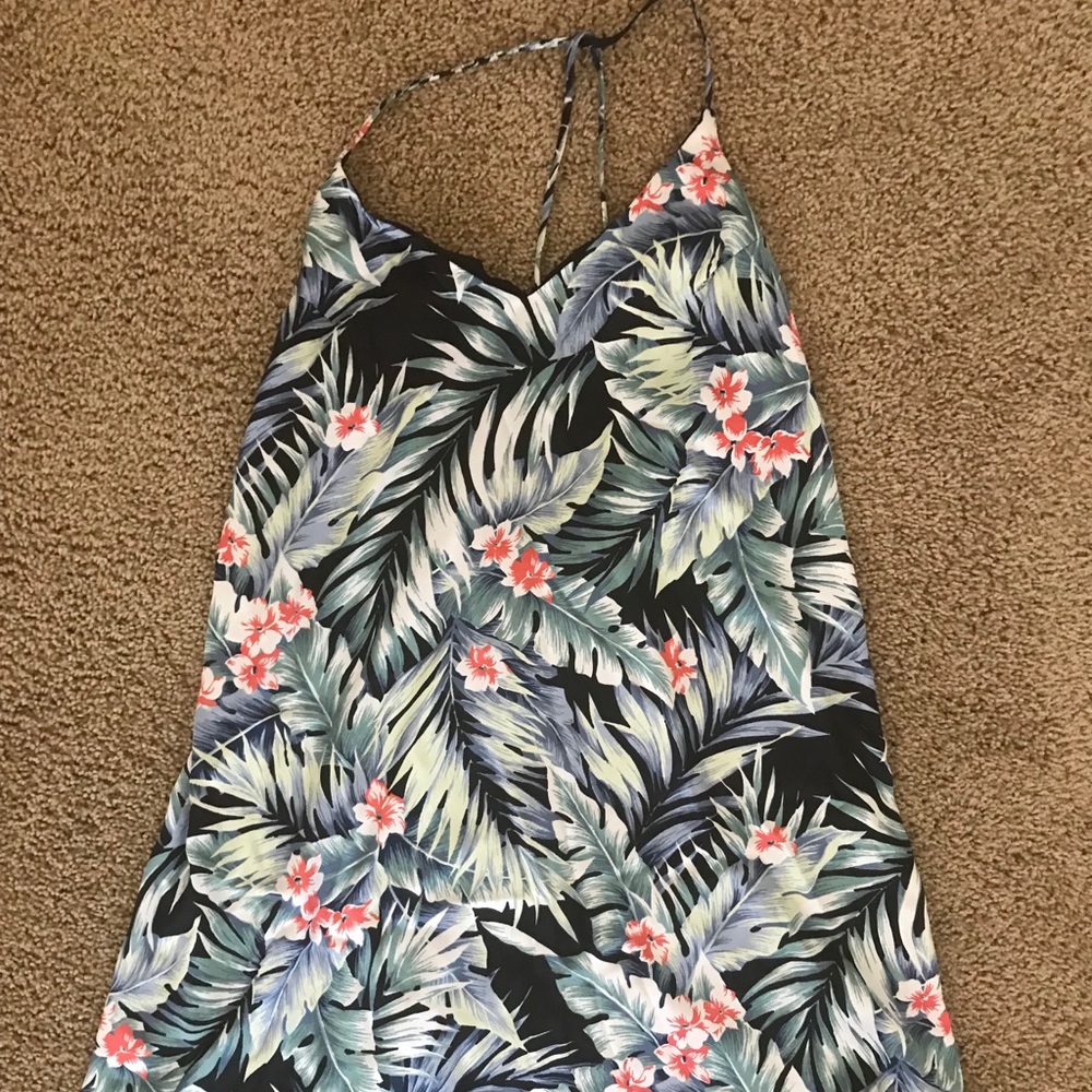 SIZE M, BEAUTIFUL FLORAL STRAPPY DRESS, PERF COND.